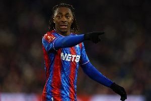 fbsport-邮报：热刺仍在和水晶宫谈判，埃泽加盟一事预计未来两三天达协议