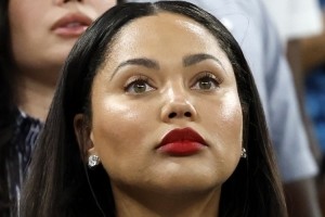 fb体育赛事-库嫂：我先表白的库里结果他却说自己曾表白过别人 我骂他竟瞎扯