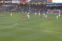 【英超】卢顿1比2曼联 霍伊伦双响建功